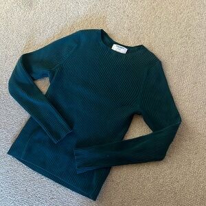 Old navy ribbed t shirt sweater medium petite